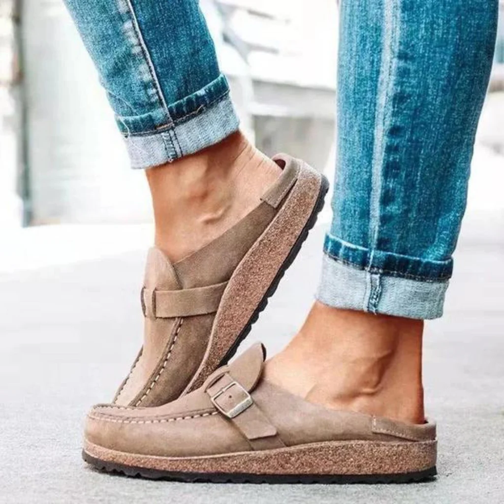 Women's Cushioned Clogs